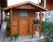 Casetta 2x2.5 con veranda anteriore e grondaie in pvc