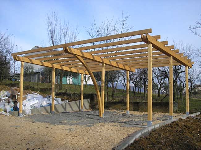 Modelli pergolati e coperture in legno Pompeiana in legno e plexiglass